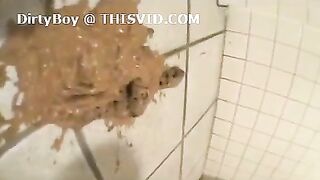 Japanese sexy babe poop heavily on the floor