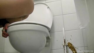 Amateur lady and explosive mess