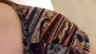 Amateur mistress Mae poops