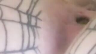 Woman's asshole is filled with barbwire