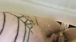 Woman gets butt plugged and has her pussy pierced with a needle