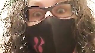 Milf with tattooed ass poops