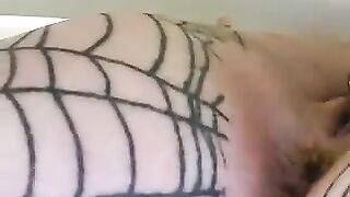 Gorgeous ass lady pooping show