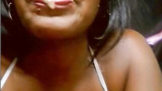 Round butt ebony milf eating shit