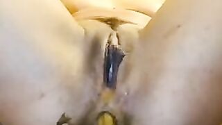 Chubby trimmed pussy lady and closeup poop