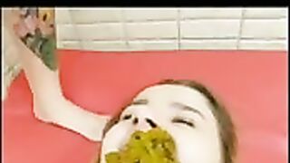 Tatts sexy teen chick poops