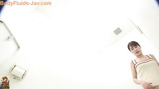Beautiful fat pussy Japanese girl poops