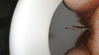 Hairy pussy wife pissing and pooping