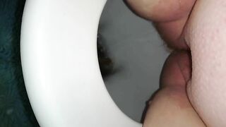 Fat shaved pussy poop