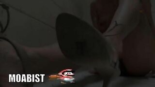 Pretty big booty lady poops on the floor