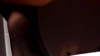 Amateur lady and her sexy ass poop