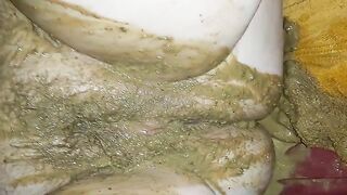 Chubby lady love shit on her pussy and body