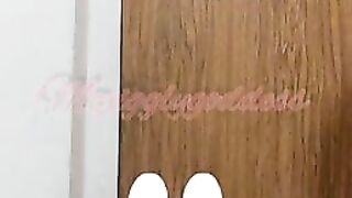 Hot hairy pussy lady poops