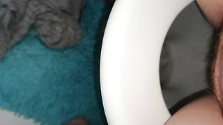 Leaking piss and poop