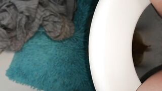 Leaking piss and poop