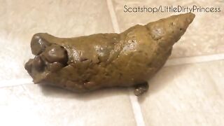 Blonde chick eats shit from her bare ass in front of mirror