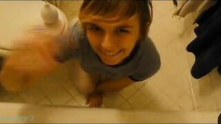 Stunning babe and horny pantyhose poop teasing