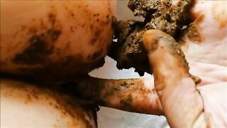 Lovely booty girlfriend getting ass fingered