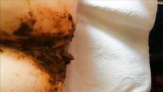 Lovely booty girlfriend getting ass fingered