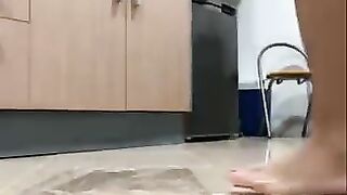 Teen girl panty poops show