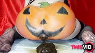 A brown shit from sexy pumpkin