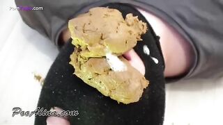 Stunning brunette chick love teasing and pooping