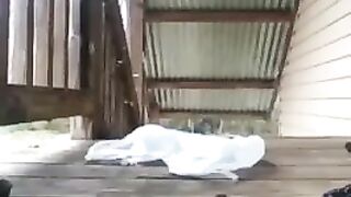 Chubby Latina babe shits