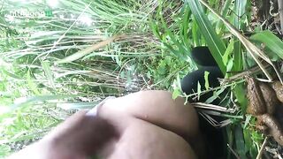 Babe shits in the panties