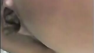 Stunning big black booty lady dropping shit