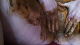 Mature brunette lady smearing with sticky shit