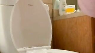 Chubby big boobs slut masturbates