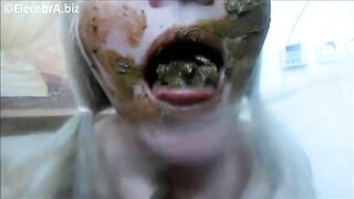 Hairy hot lady smearing and eating shit