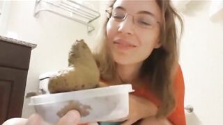 Kinky brunette lady poops heavily