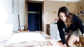 Lovely amateur milf spread legs for pooping