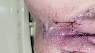 Hairy pussy lady and hd pooping show