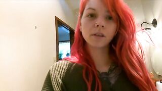 Slutty alt gal with big booty poops hard