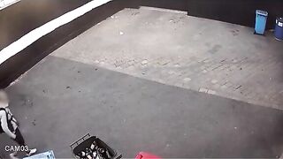 Amateur caught pooping on CCTV