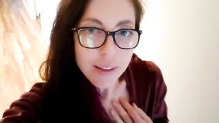 Faery floods her bed with pee