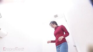 Japanese cutie poo fart