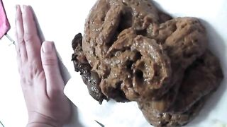 Milf masturbates and poop