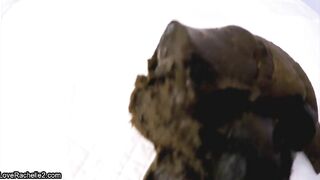 Massive thick booty masked babe poops