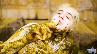 Lovely Dung Bath And Ass Fingering Play