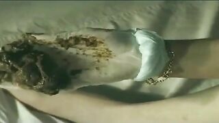 Creamy smelly poop in the bedroom