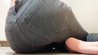 Poop in full jeans solo