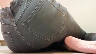 Poop in full jeans solo