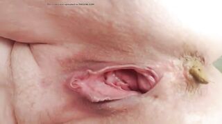 Pretty mature lady closeup poop