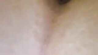 Amateur wife caught pooping at home