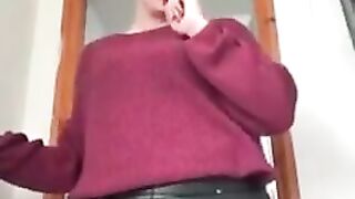 Blonde English spreads for shit