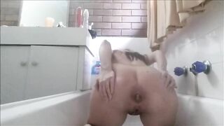 Blonde babe shit and piss in the water tub