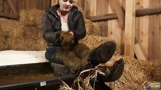 City Girl Emily Manure Spa Play